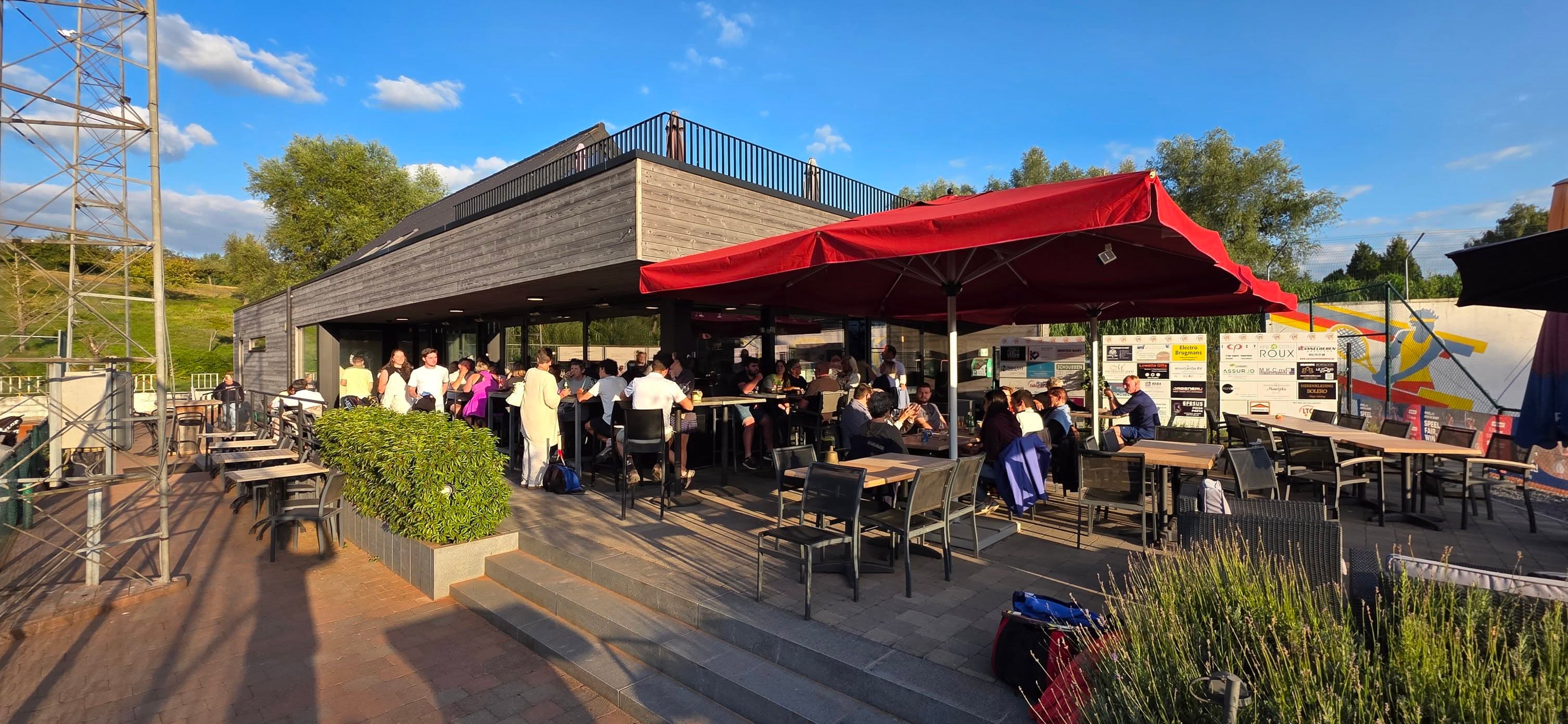 Sfeerbeeld van het terras